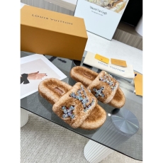 Louis Vuitton Slippers